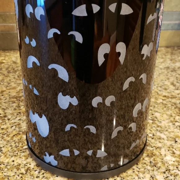 Party Lite Spooky Eyes Hurricane - Picture 3 of 3